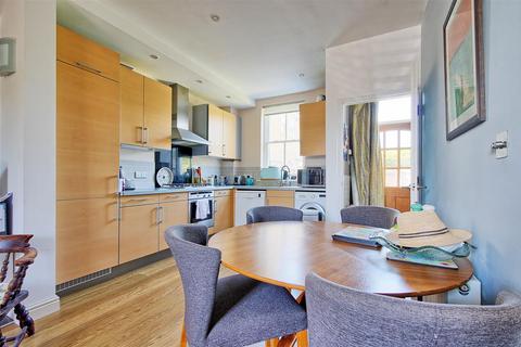 3 bedroom terraced house for sale, High Street, Oakington, Cambridge