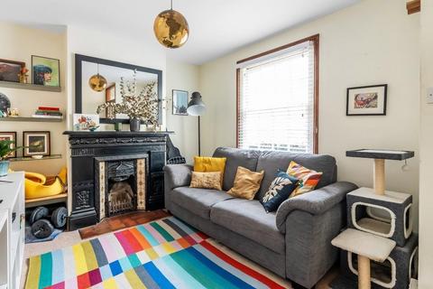 2 bedroom terraced house for sale, CHURCH STREET, DORKING, RH4