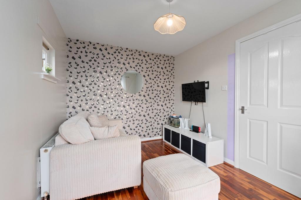 Snug/Playroom