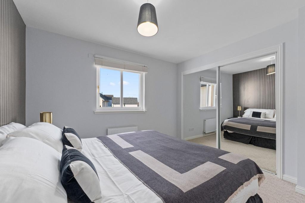 Master Bedroom with En-Suite