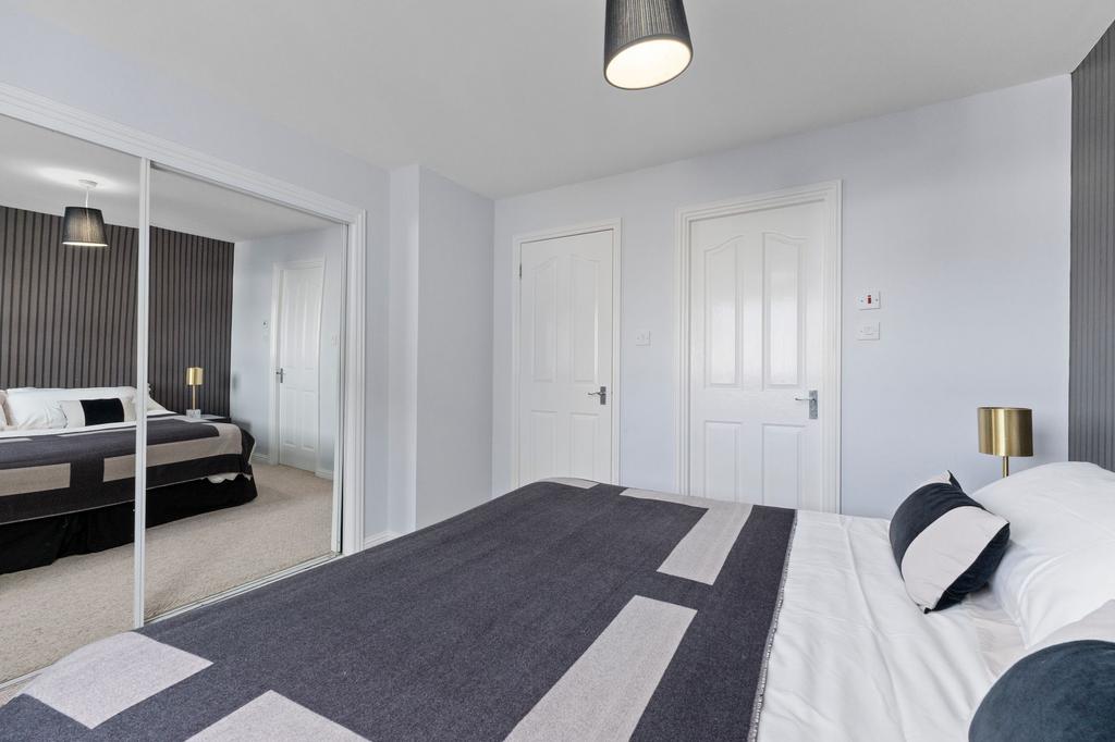 Master Bedroom with En-Suite