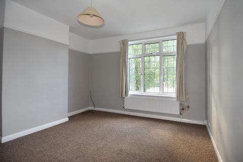 1 bedroom apartment to rent, Richmond Road, Cranmer Court Richmond Road, KT2