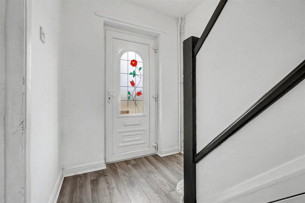 Entrance Hall 1.jpeg