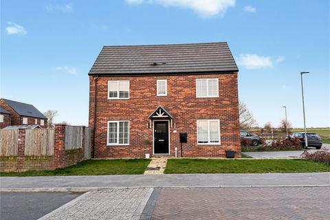 3 bedroom semi-detached house for sale, Batten Way, Featherstone, Pontefract, West Yorkshire