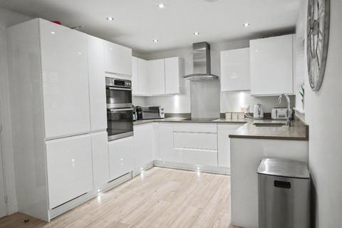 3 bedroom semi-detached house for sale, Batten Way, Featherstone, Pontefract, West Yorkshire
