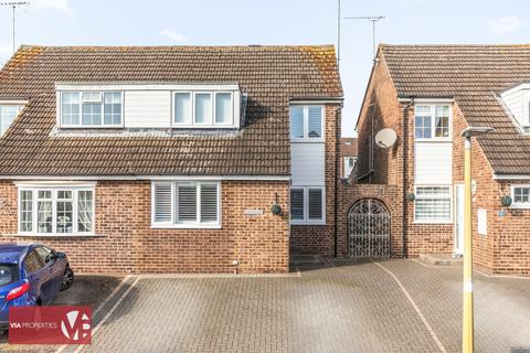 Buryholme, Broxbourne EN10