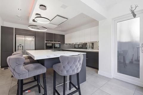 undefined, Theydon Garnon, Epping