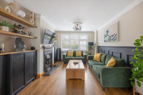 undefined, Johns Lane, Morden SM4