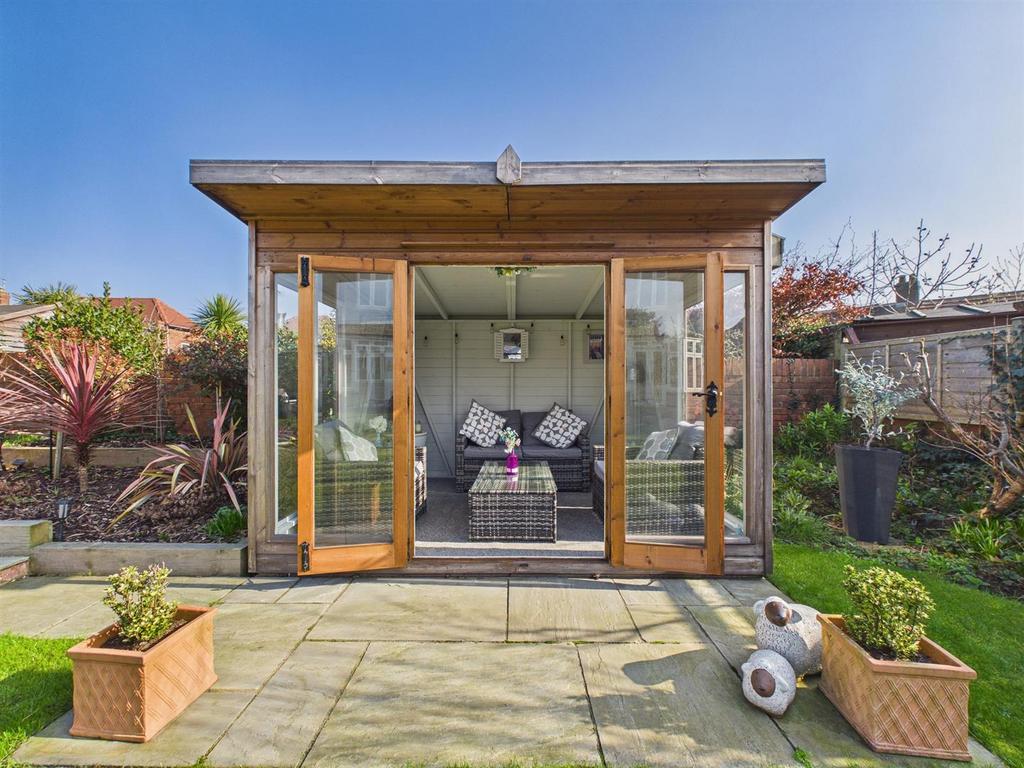 Summer house.jpg