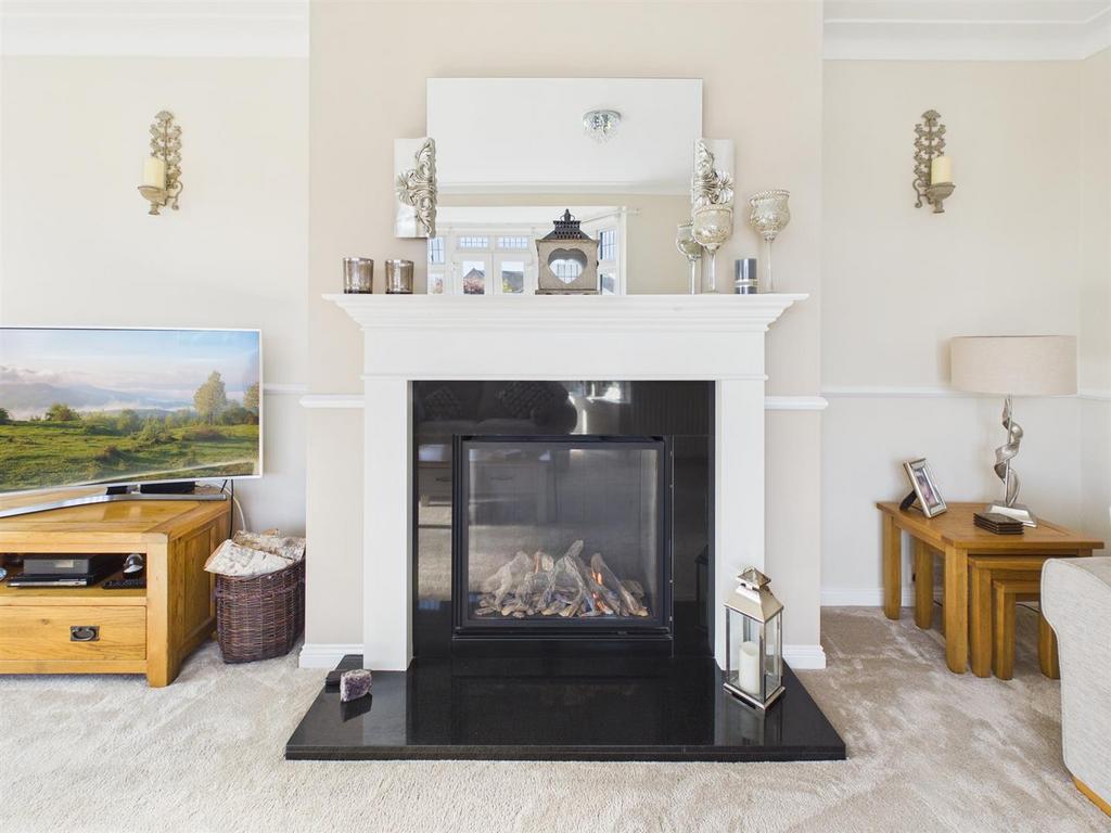 Fireplace.jpg