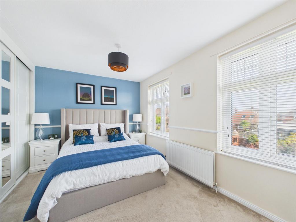Bed 1.jpg