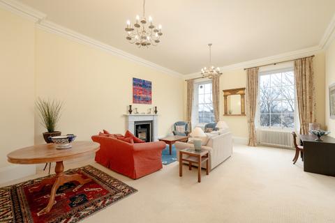 1 bedroom ground floor flat for sale, 19/1 Claremont Crescent, New Town, Edinburgh, EH7 4HX