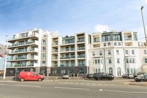 Apartment - New South Promenade, Lancashire FY4
