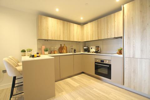 undefined, High Street, Waltham Cross EN8