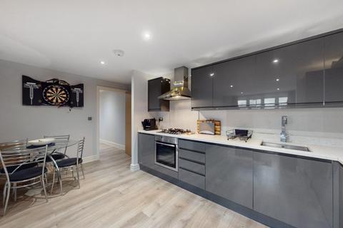 2 bedroom flat for sale, 270 Field End Road, Ruislip HA4