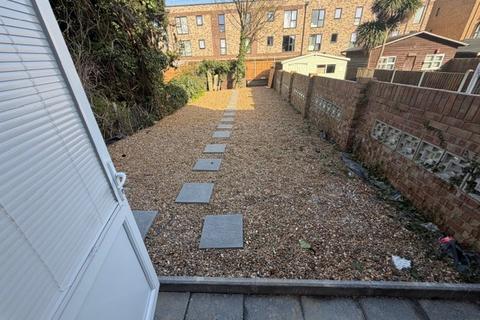 undefined, Southend-on-Sea, SS2
