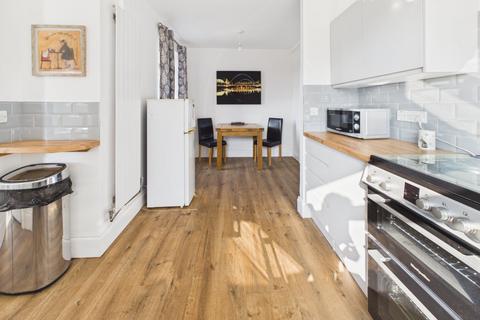 3 bedroom semi-detached house for sale, Lindisfarne Road, Tyne and Wear NE32