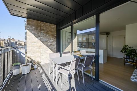 2 bedroom flat for sale, Bute House, Isle Of Dogs, LONDON, E14