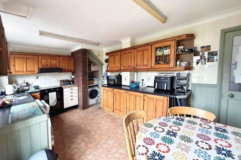 3 bedroom semi-detached house for sale, Larkhill, Kidderminster, DY10