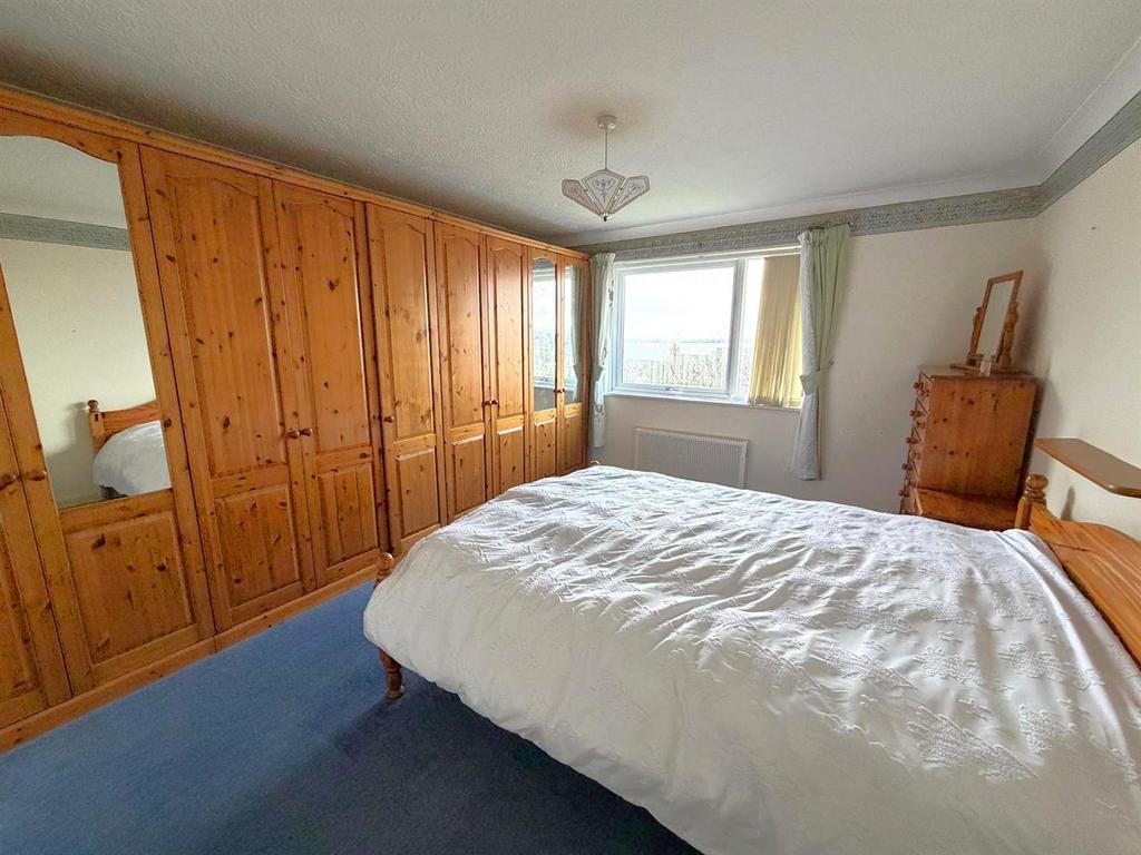 Bedroom.jpg