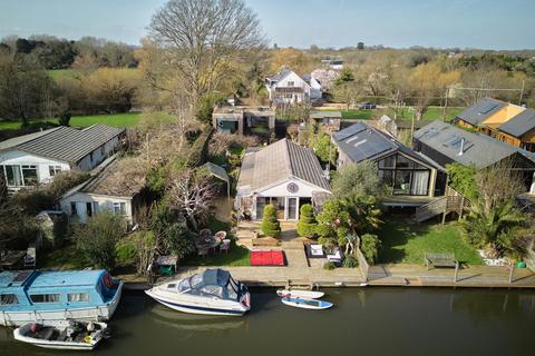 4 bedroom detached house for sale, Wheatleys Eyot, Sunbury-on-Thames, TW16