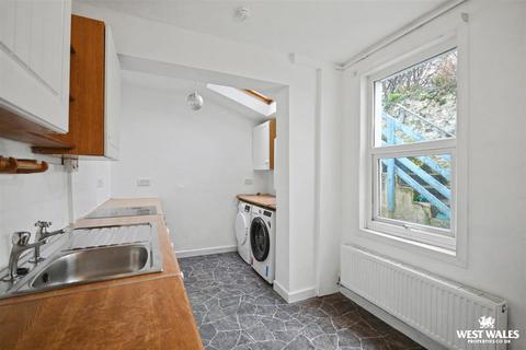 2 bedroom terraced house for sale, High Street, Fishguard