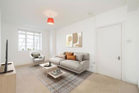 5 bedroom flat for sale, Hammersmith Road, London W6