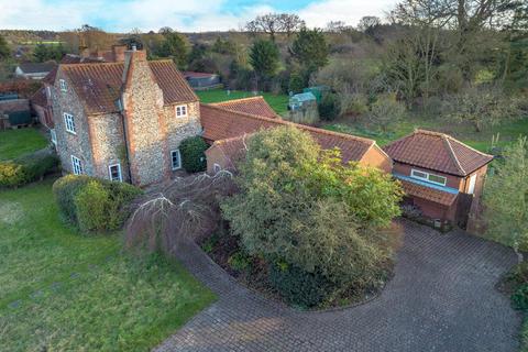 The Street, Hindolveston, NR20