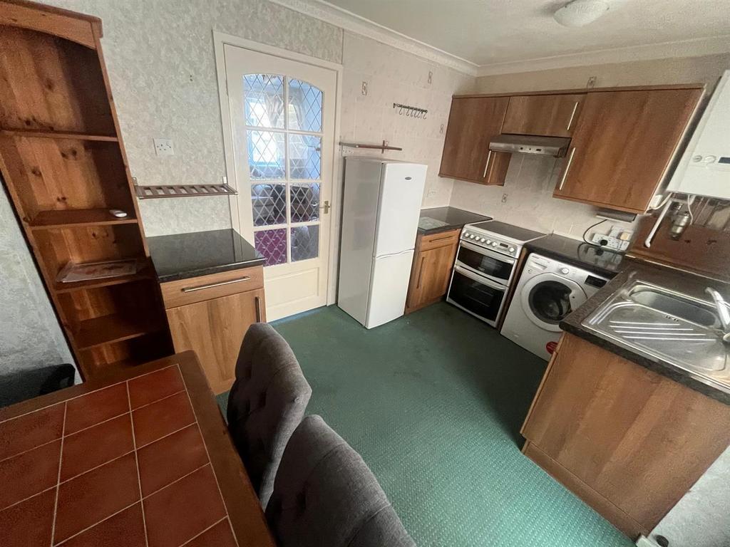 Dining kitchen