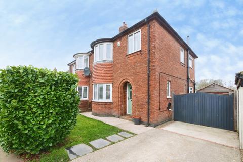 3 bedroom semi-detached house for sale, Burnholme Avenue, North Yorkshire YO31