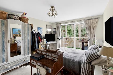 undefined, Hill View, Dorking