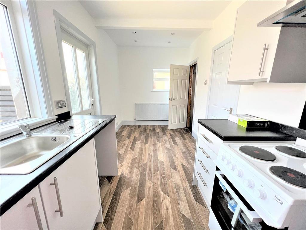 Kitchen dining room