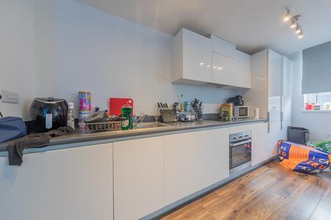 2 bedroom flat for sale, Waterfront West, Brierley Hill DY5