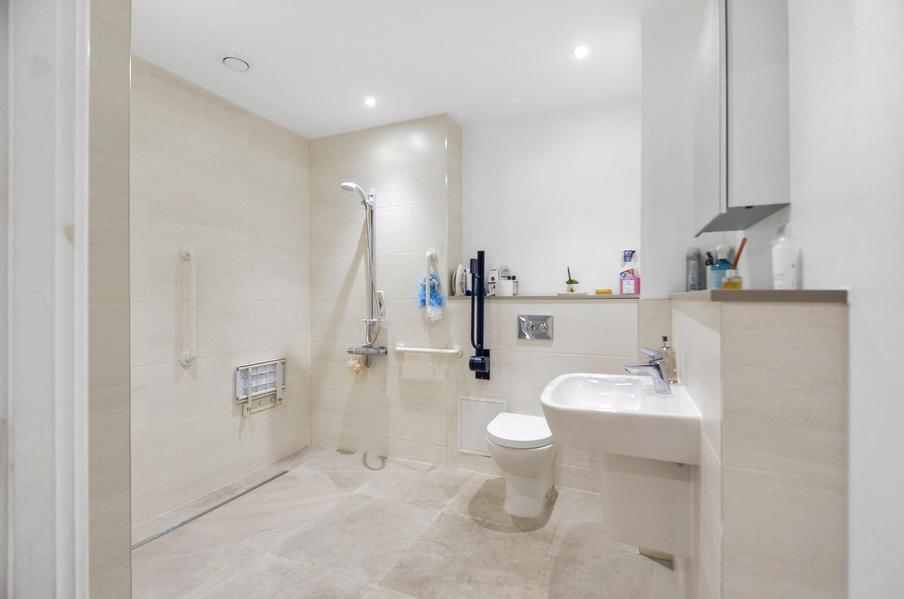 Wet Room.jpg