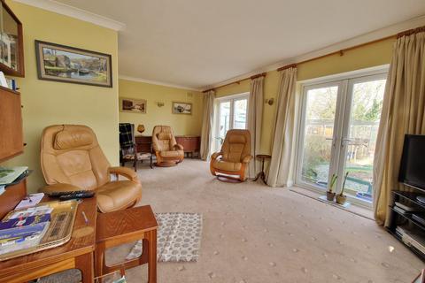 3 bedroom bungalow for sale, Brindley Bank Road Rugeley, WS15 2EY
