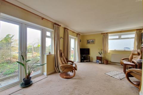 3 bedroom bungalow for sale, Brindley Bank Road Rugeley, WS15 2EY