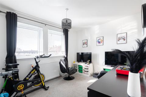 3 bedroom terraced house for sale, Lilac Bank, Leven KY8