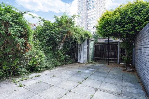 3 bedroom flat to rent, Bolingbroke Walk, Battersea, London, SW11