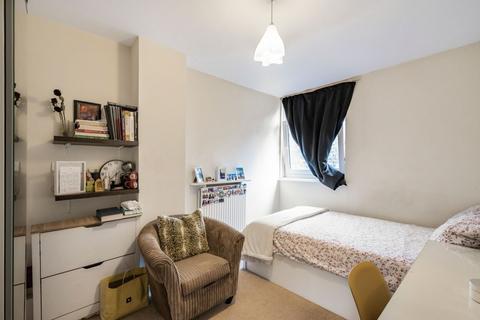 3 bedroom flat to rent, Bolingbroke Walk, Battersea, London, SW11