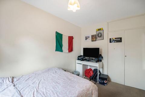3 bedroom flat to rent, Bolingbroke Walk, Battersea, London, SW11