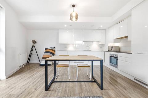3 bedroom apartment for sale, Minnie Baldock Street, London E16