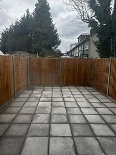 2 bedroom apartment to rent, Harrow HA1
