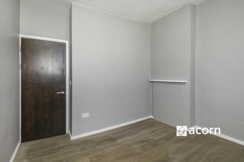 2 bedroom flat to rent, New Cross Road London SE14