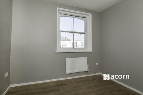 2 bedroom flat to rent, New Cross Road London SE14