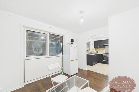 3 bedroom terraced house for sale, Rillwood Court, Lumbertubs, NN3 8JA