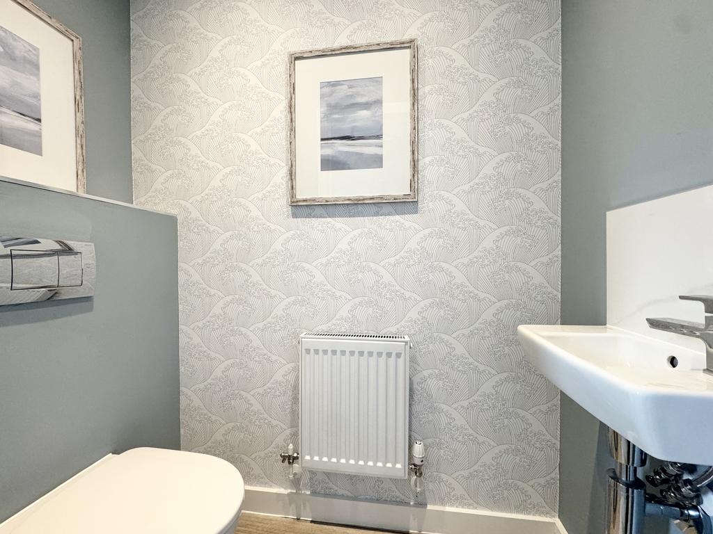 Cloakroom/wc