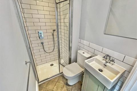 2 bedroom apartment to rent, Slough Road, Datchet SL3