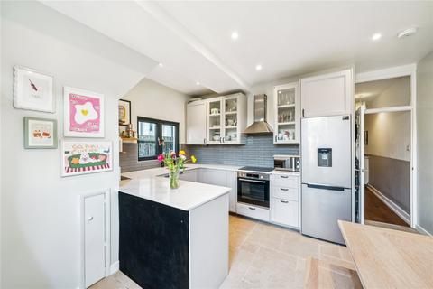 2 bedroom maisonette for sale, Tranmere Road, SW18