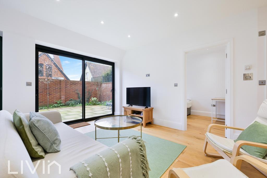 Maplehurst square, 4  (11)