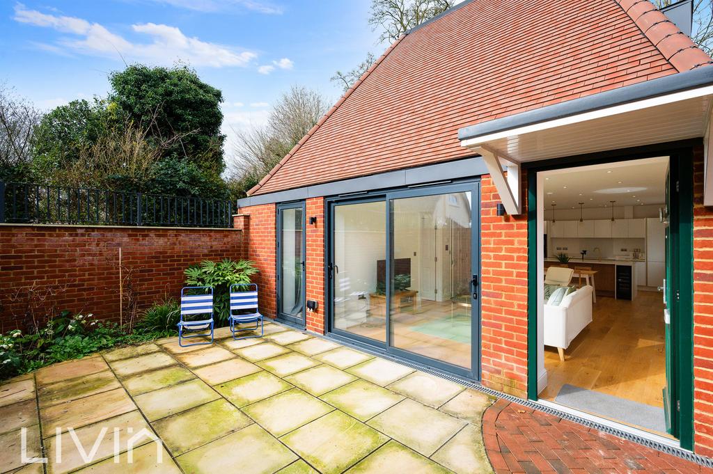 Maplehurst square, 4  (18)